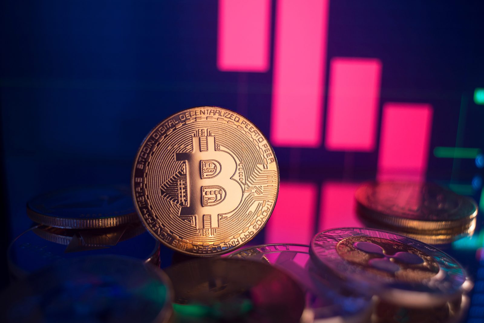 A physical Bitcoin (BTC) coin is set against a background of a bearish financial chart with large red bars, symbolizing the recent crypto market crash. The image illustrates the 'technical correction' discussed in the October 2025 article.